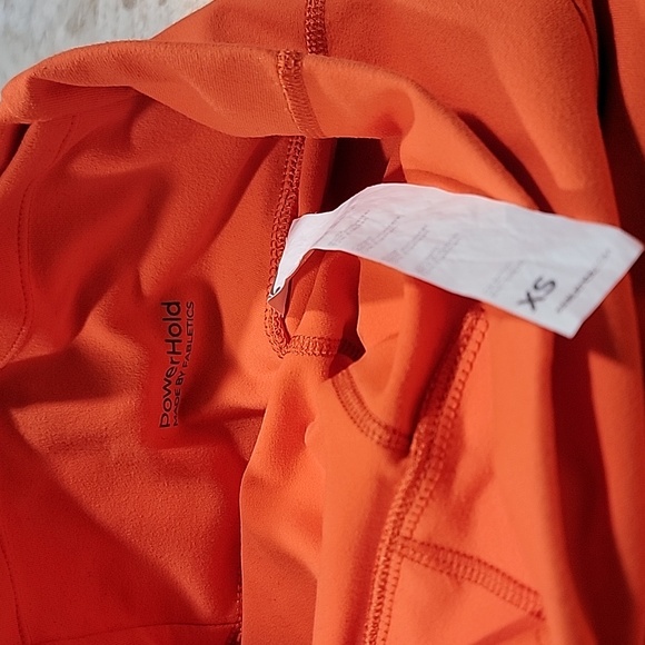 Fabletics - Picture 3 of 4